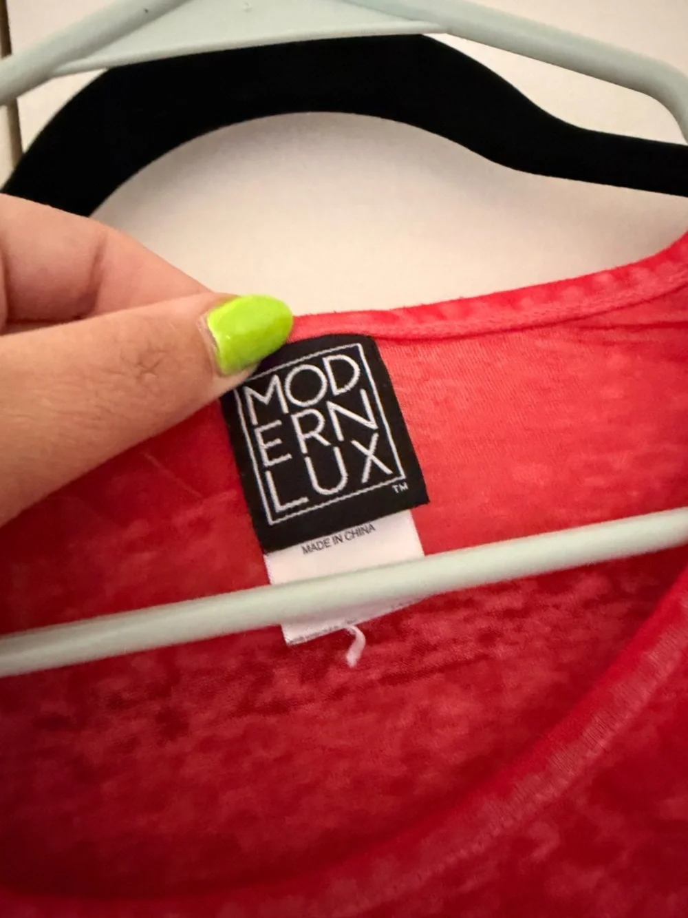 Modern Lux Red and White Cold-Shoulder Graphic Tee - Picture 7 of 9